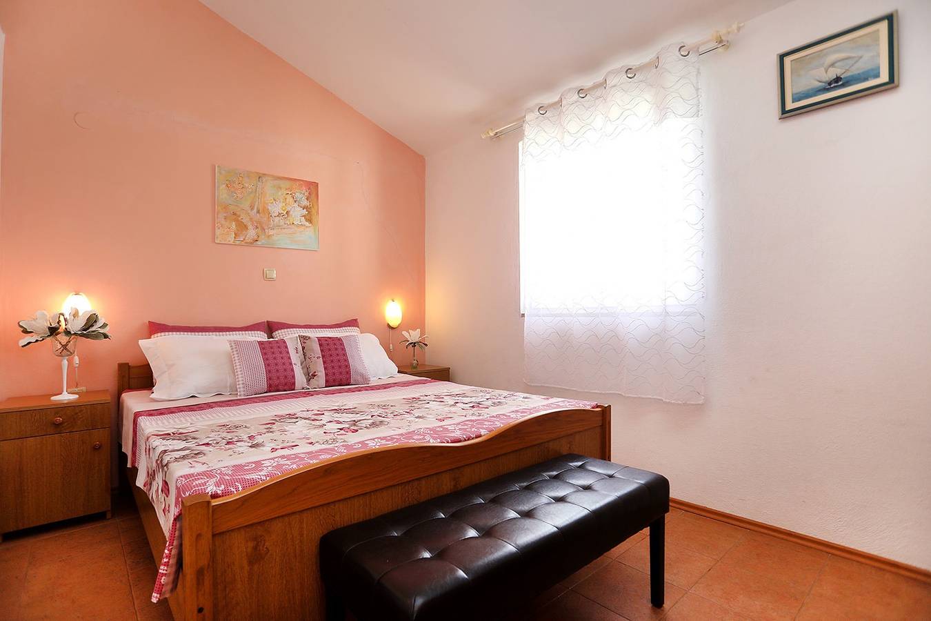 Ganze Wohnung, 1-Zimmer-Ferienwohnung mit Balkon und Meerblick Okrug Gornji, Ciovo A-22139-e in Okrug Gornji, Ciovo