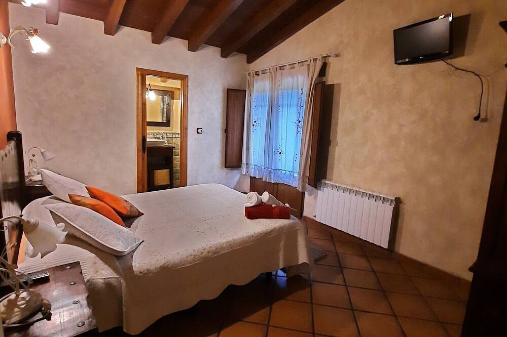 Apartamento entero, Habitación con vistas a la montaña, jardín compartido y Wi-Fi in Valle de Carranza, Cordillera Cantábrica