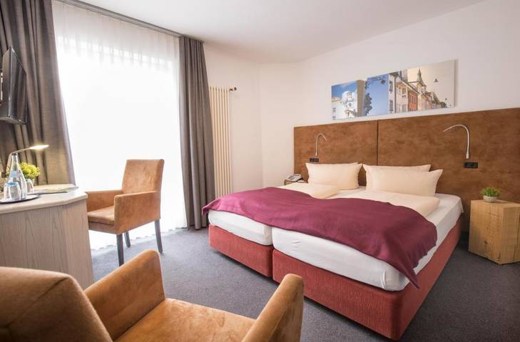 Hotel für 2 Personen, mit Sauna und Terrasse in Ravensburg - 3