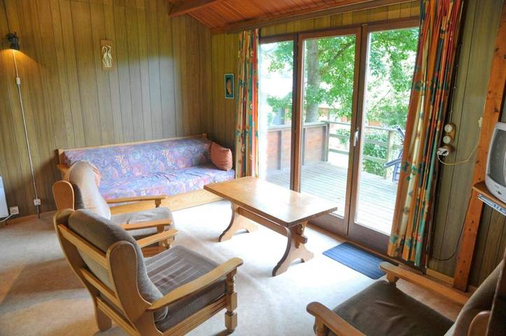 Gîte pour 6 personnes, avec jardin ainsi que terrasse et vue, animaux acceptés à Rendeux - 4