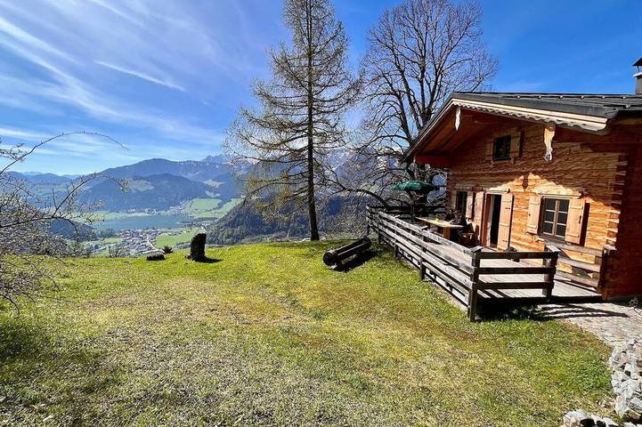 Blockhütte für 10 Personen, mit Garten, mit Haustier in Walchsee