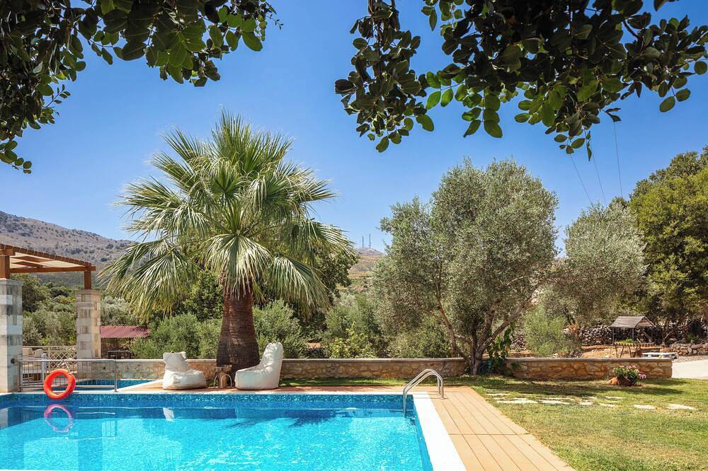 Tolle Aussicht, privatem Pool, Tavernen & Café zu Fuß zu erreichen, bei der Stadt in Rethymno und Umgebung