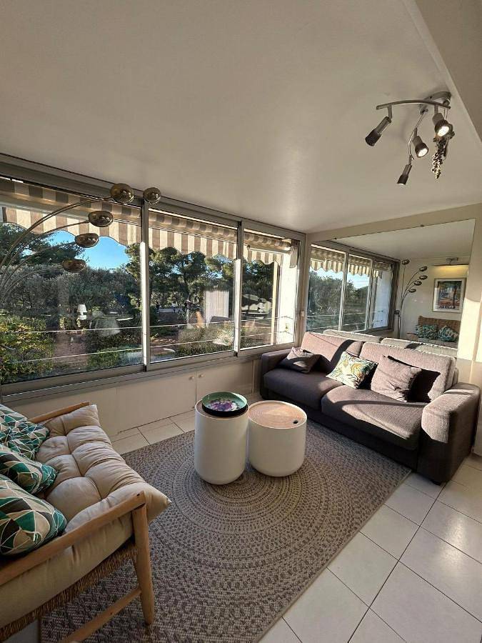 Gîte pour 4 personnes, avec piscine dans Plage des Engraviers