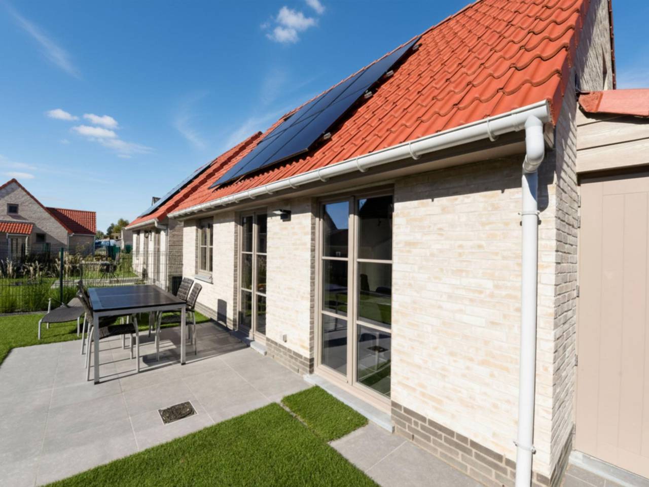 Two holiday homes located next to each other. in Oostduinkerke, Koksijde