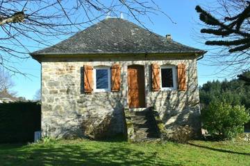 Gîte pour 5 personnes, avec jardin et vue à Gimel-les-Cascades