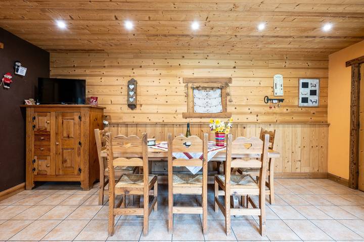 Ganze Wohnung, Ferienwohnung "La Poya" mit Bergblick, privater Terrasse und Wlan in Valloire, Region Saint-Jean-de-Maurienne