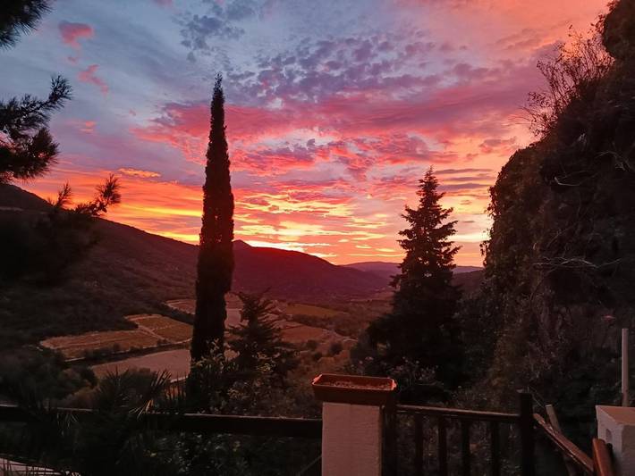 Appartement de vacances pour 6 personnes, avec balcon ainsi que vue et vue sur le lac