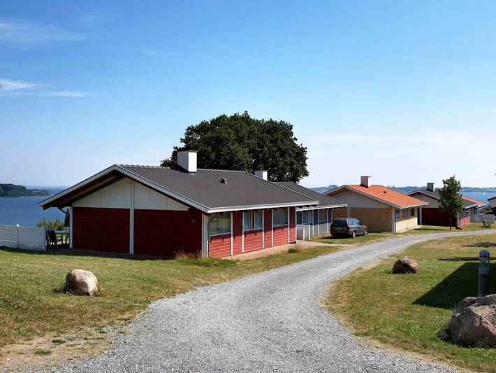 Ferienhaus für 5 Personen, mit Terrasse und Kinderpool sowie Pool in Apenrade