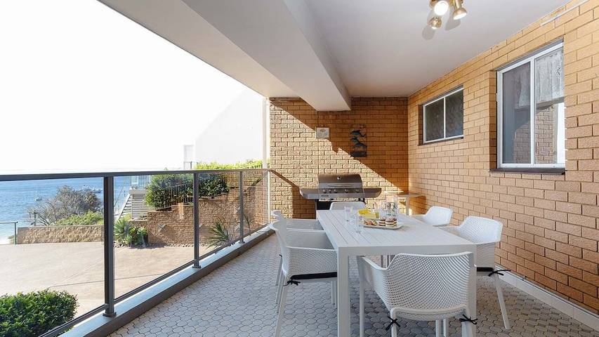 Holiday apartment for 6 people, with balcony in Nelson Bay