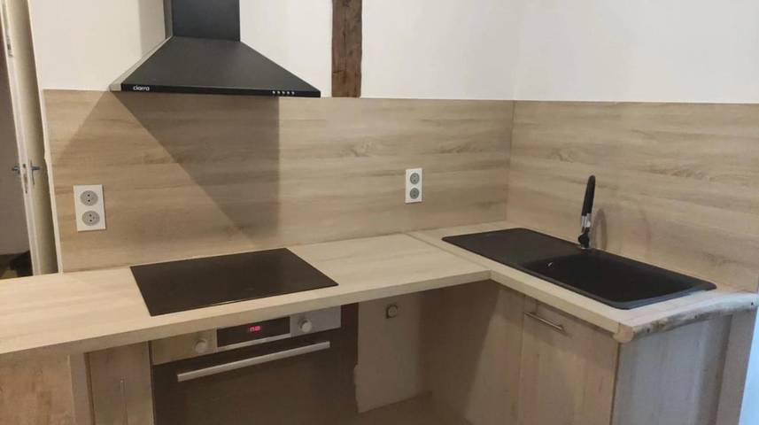 Gîte pour 9 personnes, avec vue, animaux acceptés à Génolhac - 4