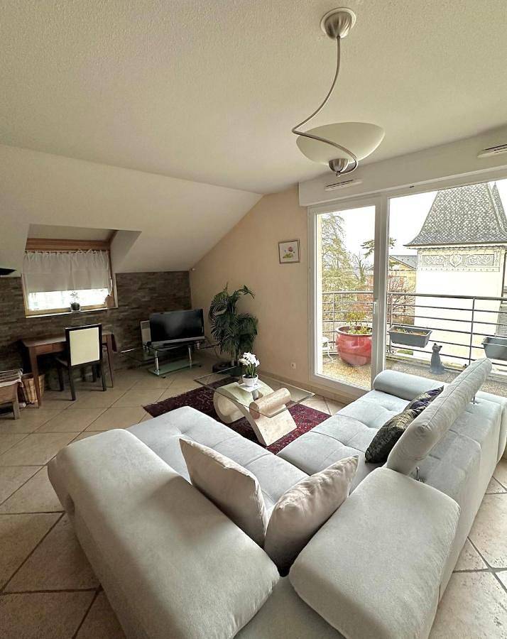 Appartement entier, Appartement vue sur le Chateau in Vétraz-Monthoux, Région de Saint-Julien-en-Genevois