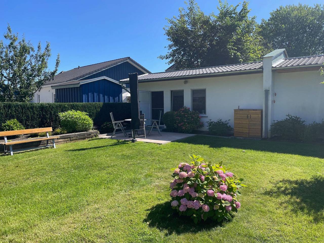 Ganze Ferienwohnung, Deb 045 Bungalow mit Gartenterrasse in Altefähr in Altefähr, Stralsund Umland