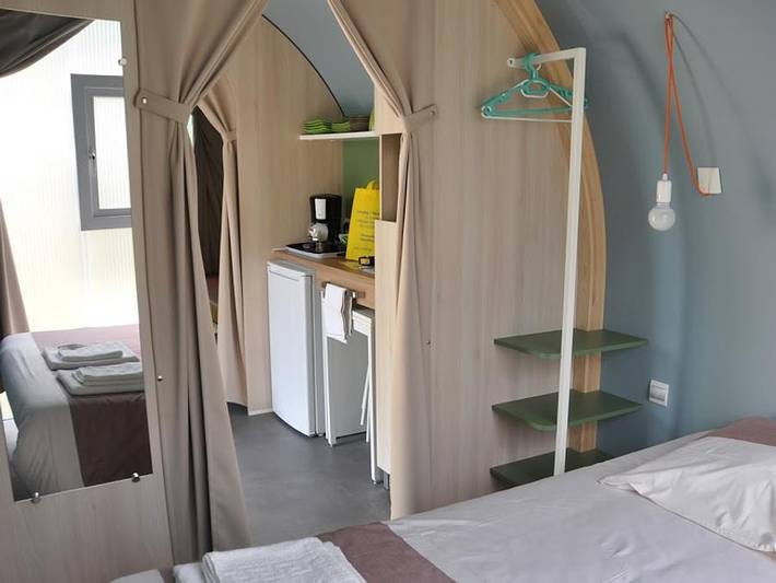 Flower Camping L'Abri-Côtier - Accommodation 4 persons - Coco Sweet 16 m² (2 bedrooms - sleeps 4) Without Tv in Saint-Nazaire-sur-Charente, Rochefort region