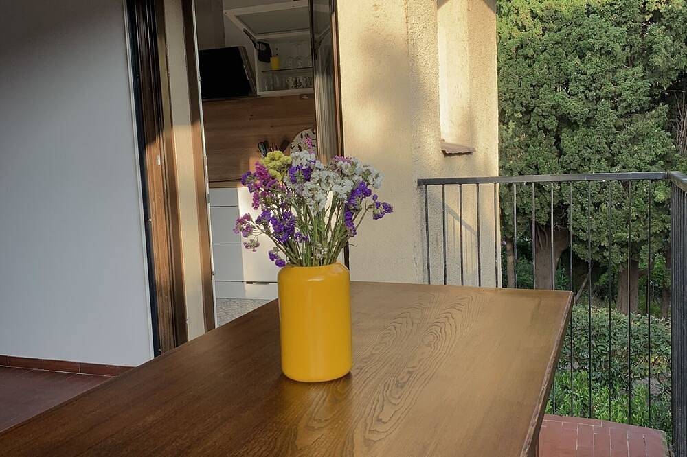 Apartamento entero, Apartamento 2 'Centro y Playa con terraza completamente reformado en 2019 in La Côte Vermeille, Colliure