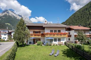 Gîte pour 4 personnes, avec vue et jardin dans Anterselva Di Mezzo