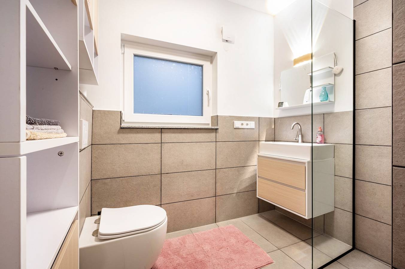 Vakantiehuis 'Cozy Ground Floor' met Privéterras, Privétuin en Wi-Fi, foto 15