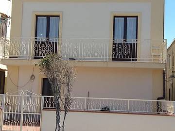 Gîte pour 4 personnes, avec terrasse et vue à Reggio de Calabre