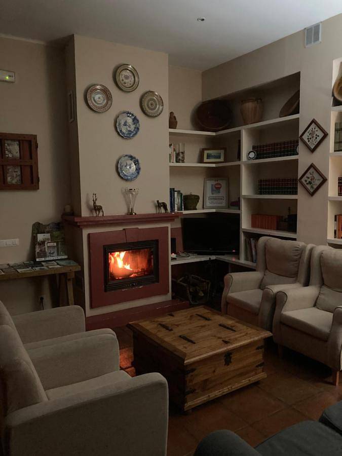 Casa rural para 14 personas, con piscina además de jardín y jacuzzi en Provincia de Badajoz - 3