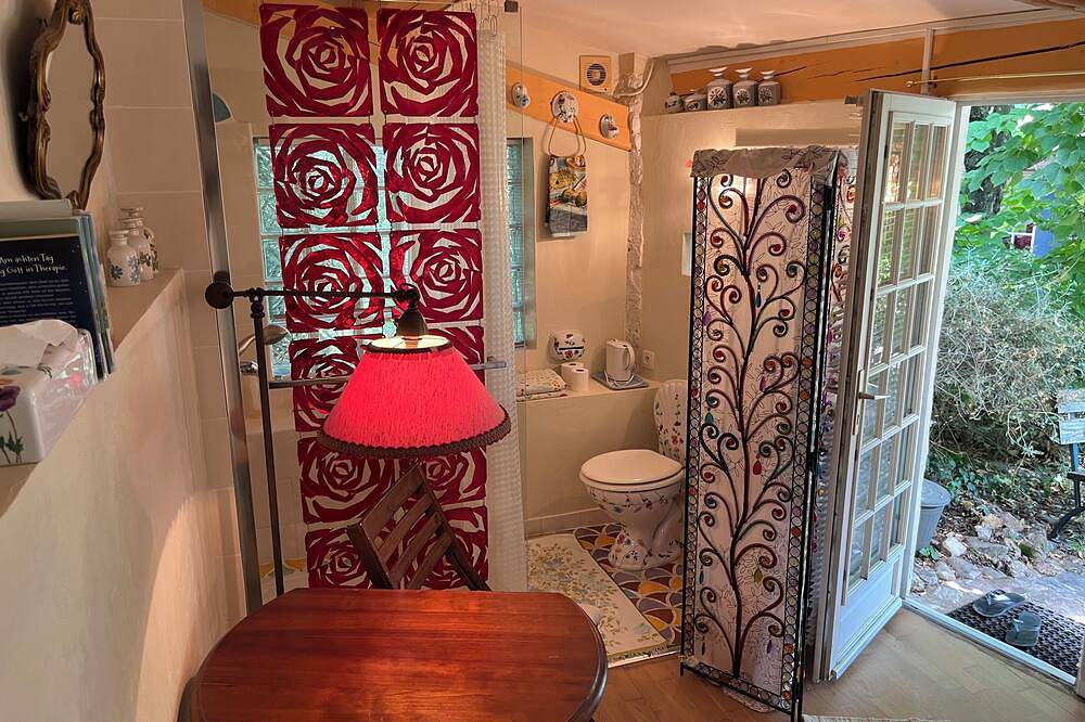 La Maisonnette - Chambre au calme et dans la nature in Carros, Côte méditerranéenne (France)