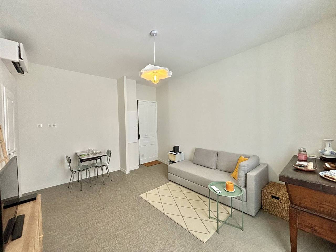 Appartement entier, Appartement climatisé en centre-ville d'Ajaccio avec internet, proche des attractions et plage. in Ajaccio, Région d'Ajaccio