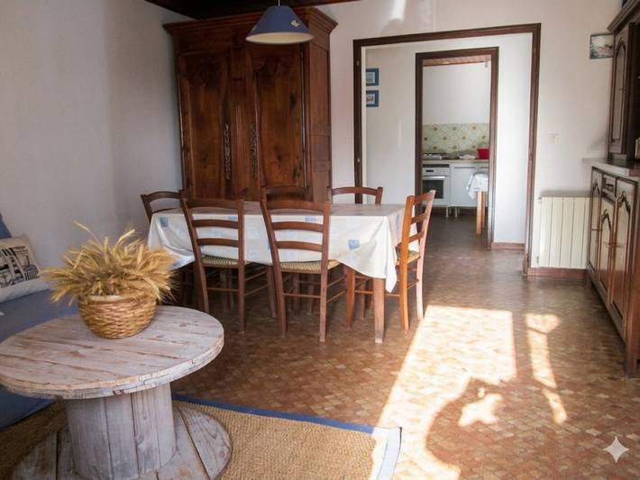 Location de vacances pour 6 personnes, avec jardin et terrasse, animaux acceptés à Barbâtre - 4