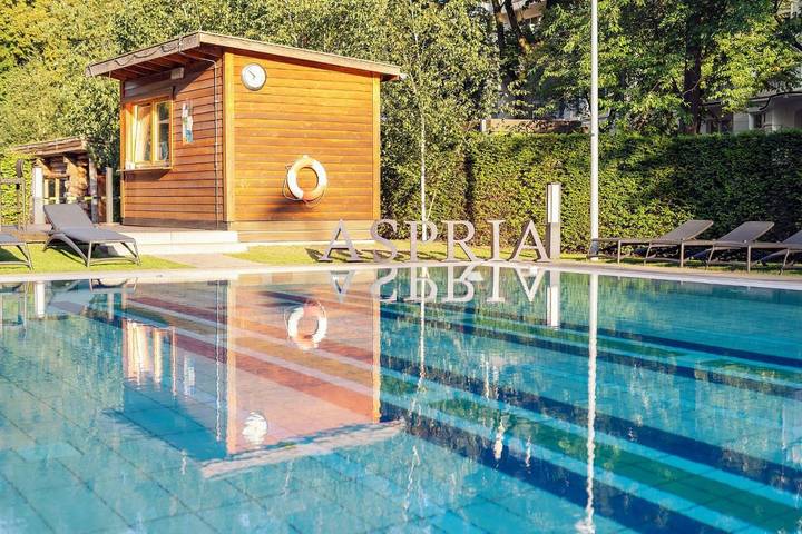 Hotel für 2 Personen, mit Pool und Ausblick sowie Garten und Sauna in Hamburg-Nord - 3