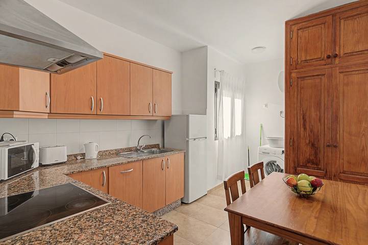 Ganze Wohnung, Ferienwohnung 'La Caracola' mit Meerblick und Wlan in La Santa, Tinajo