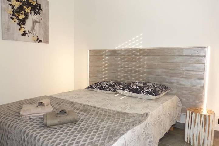 Location de vacances pour 6 personnes, avec terrasse et jardin à Saint-Paulet-de-Caisson - 4