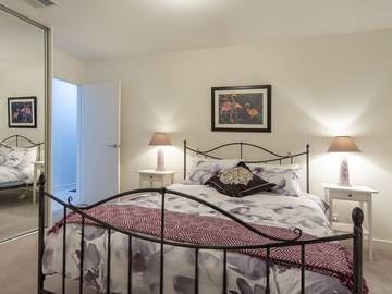 Holiday Home for 9 People in Aldinga Beach, City of Onkaparinga, Photo 4