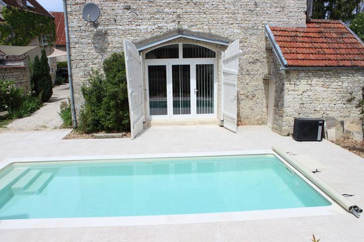 Gîte pour 6 personnes, avec Jardin et Piscine