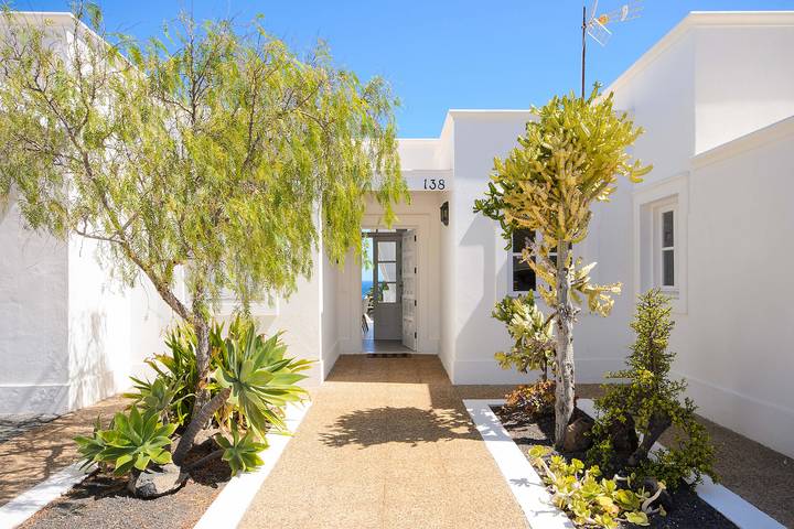 Ferienhaus für 4 Personen, mit Balkon und Pool sowie Garten in Puerto Calero Marina - 4
