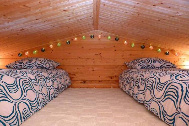 Gîte pour 2 personnes, avec terrasse et jardin dans Montsenelle - 4