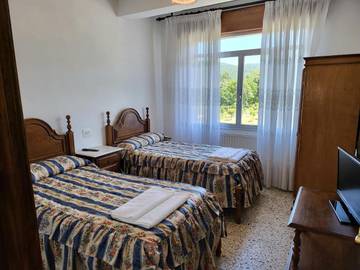 Gîte pour 3 personnes, avec jardin et vue à Entrimo