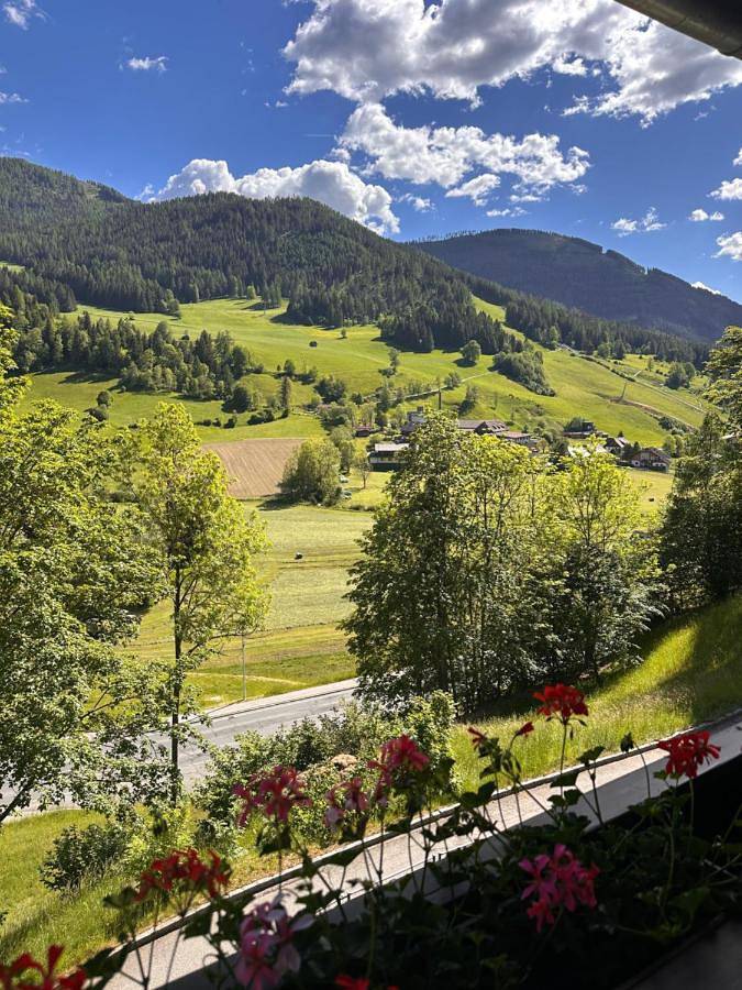 Hotel Haus Sonnblick in Bad Kleinkirchheim, Nockberge