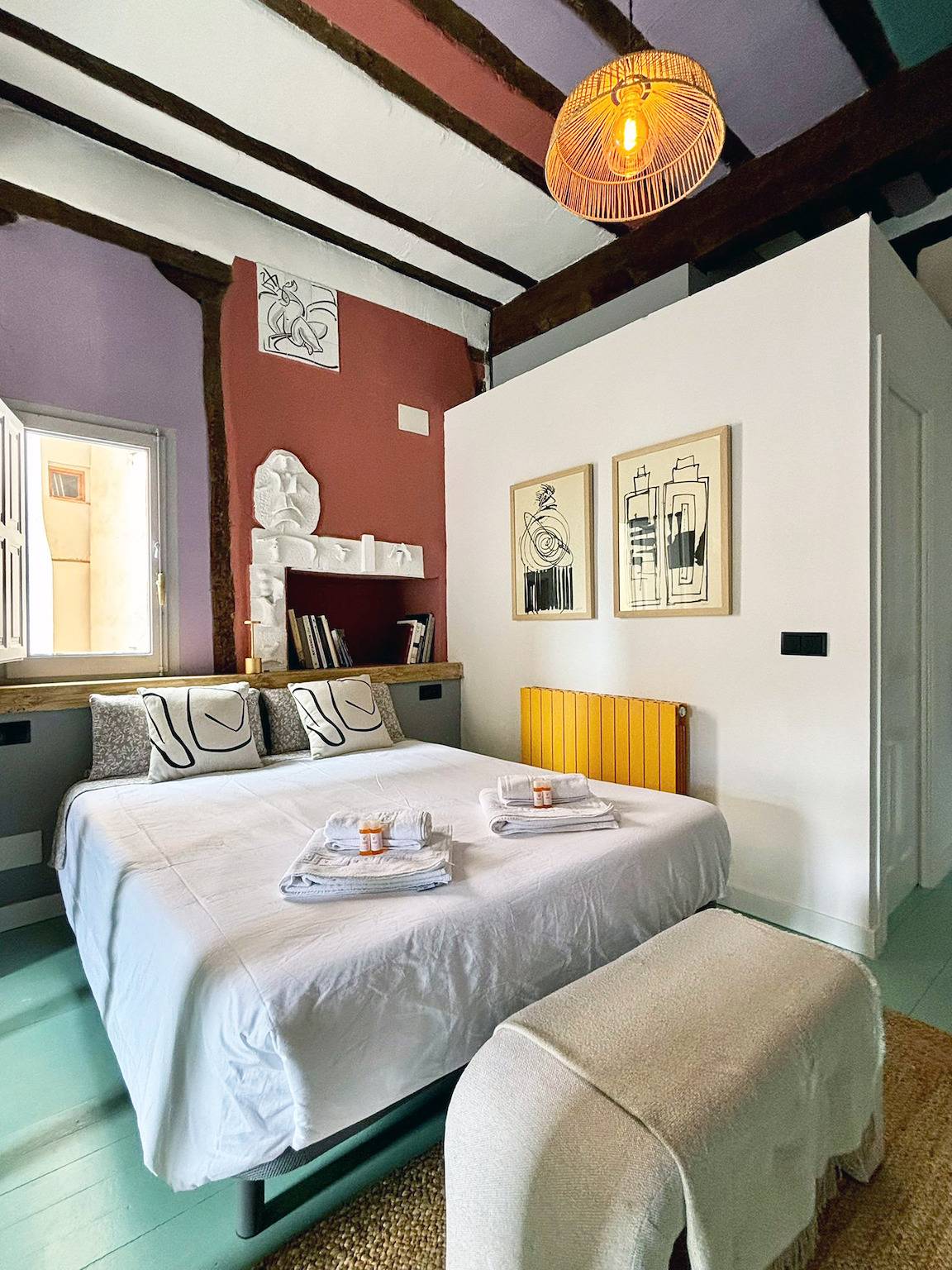 Studio entier, Casa Colgada “Mirador de Leonor Ii” by Gloove  in Cuenca, Province de Cuenca