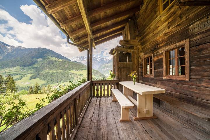Chalet für 8 Personen, mit Balkon und Garten sowie Sauna