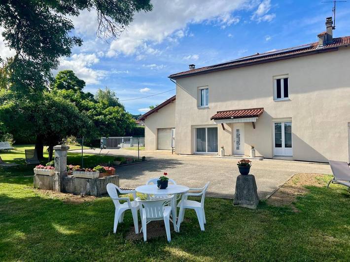 Maison de vacances pour 4 personnes, avec Terrasse et Jardin ainsi que Piscine et Vue