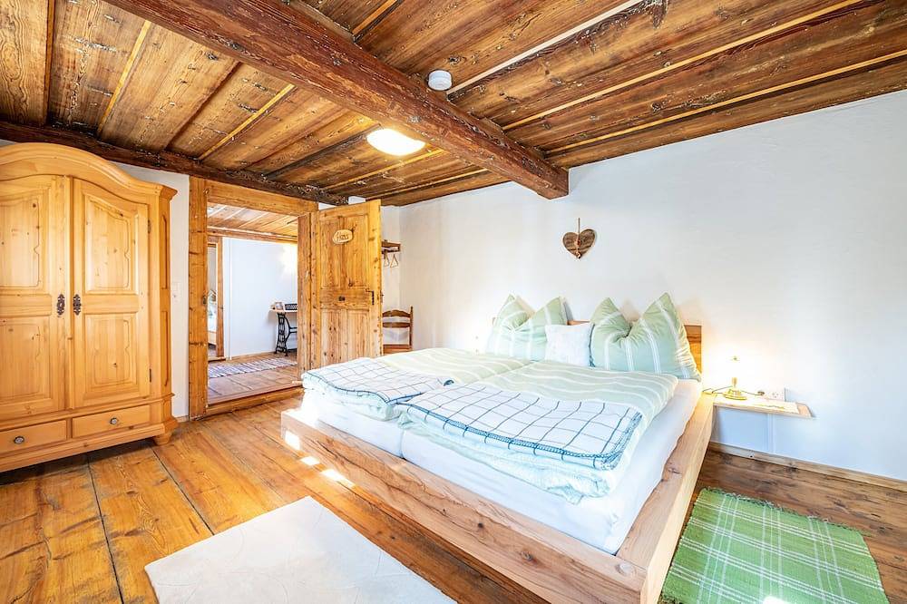 Urig-rustikales Ferienhaus mit Hüttenflair an der Sonnenseite des Grimming in Mitterberg-Sankt Martin, Dachsteingebirge