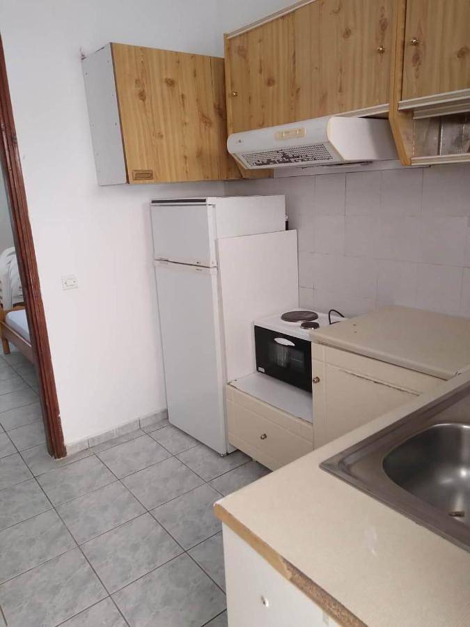 Gîte pour 3 personnes, avec terrasse et vue dans Selianitika - 2