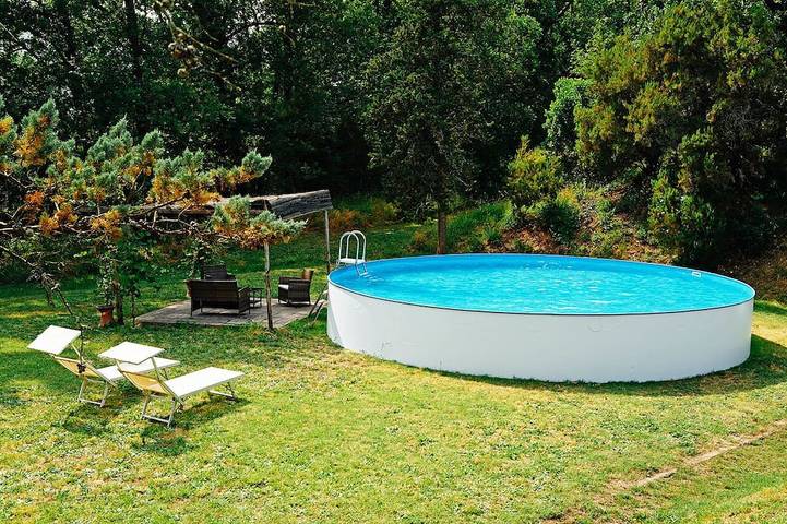 Casa vacanza per 6 persone, con giardino e balcone nonché idromassaggio a Lucca