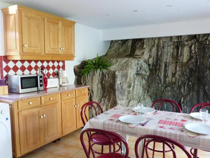 Location de vacances pour 8 personnes, avec Terrasse et Jardin à Ferrières-sur-Sichon - 2