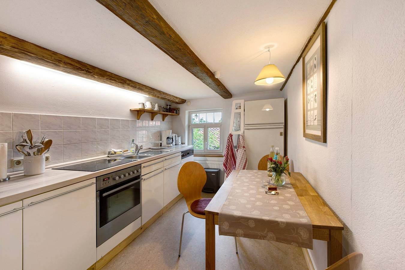Ganze Wohnung, Ferienwohnung 'Gartenfreude' mit gemeinsamer Terrasse, privatem Garten und Wlan in Veckenstedt, Nordharz