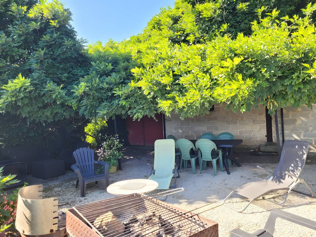 Le Séchoir d'Alice : maison de vacances avec terrasse, jardin privés et Wi-Fi in Saint-Germain-du-Salembre, Périgord Blanc