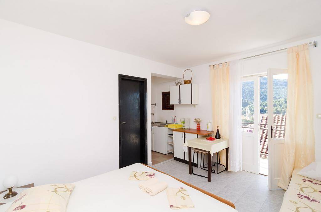 Ganzes Studio, Apartments Dalmatin Žuljana - Studio Apartment 1 in Žuljana, Peljesac