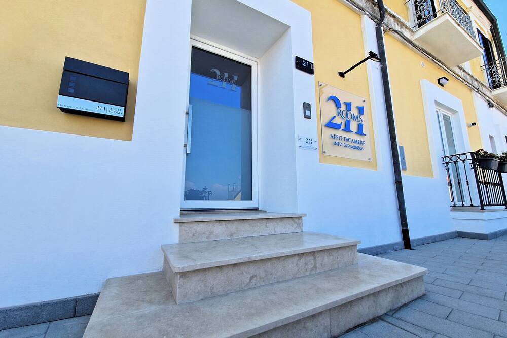 Modern and cozy rooming house a stone's throw from the historic center in Pizzo, Vibo Valentia Provinz