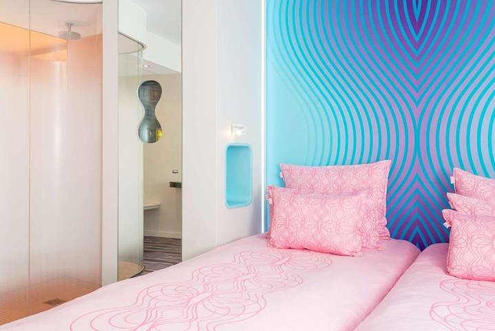 Hotel für 2 Personen, mit Ausblick und Sauna sowie Terrasse, mit Haustier in Berliner Mauer - 3