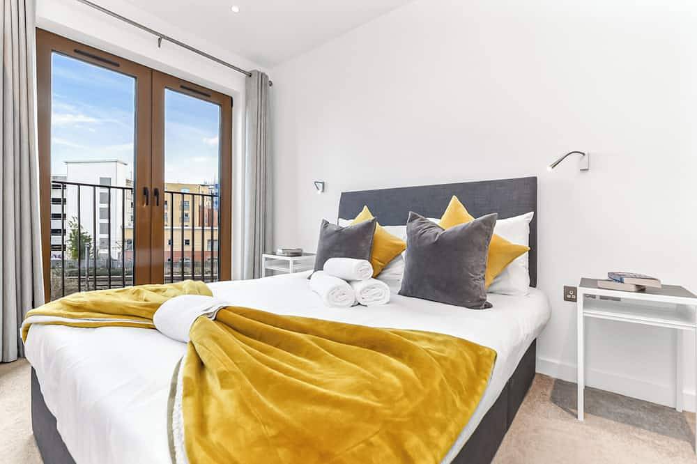 Entire apartment, Metropolitan Luxury: Chic 2Br Flat in St. Albans in Hertfordshire