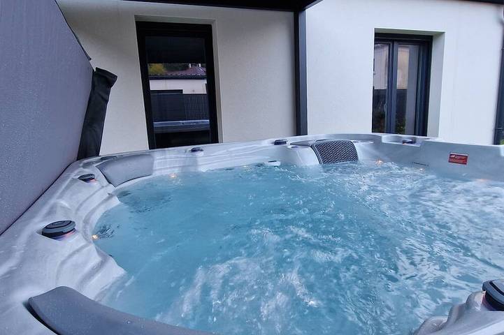 Ferienhaus für 6 Personen, mit Terrasse und Sauna sowie Whirlpool - 1
