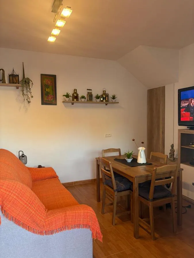 Casa de vacaciones para 3 personas, con vistas y terraza, Se admiten mascotas - 1