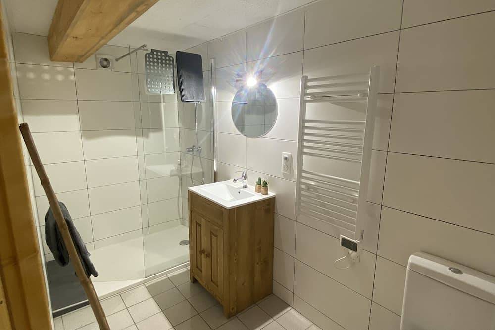 Appartement entier, Le Pin Bleu - Les Pierres du Chomeil - Piscine in Rosières, Haute-Loire